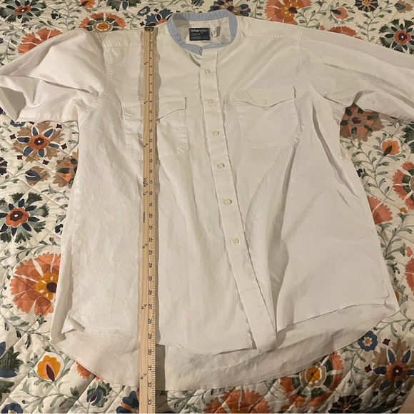 Vintage Wrangler White Shirt with Light Blue Accents Size 17-35 Collarless - Picture 5 of 6